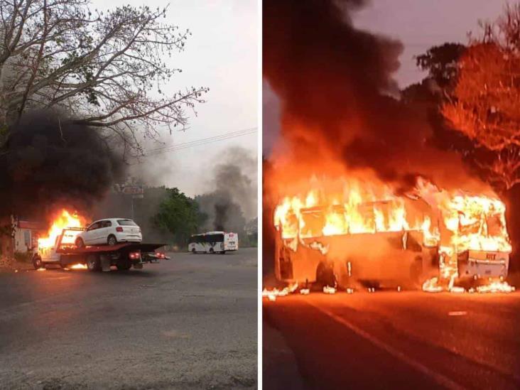 Reportan bloqueos y autos incendiados en carretera Cárdenas-Tabasco (+Video)