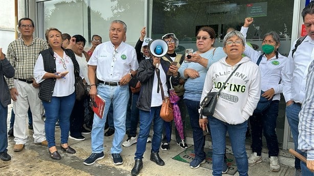 También en Poza Rica; jubilados del IMSS protestan por afores