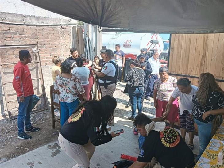 Fuerte incendio deja vivienda calcinada y dos lesionados en Camerino Mendoza
