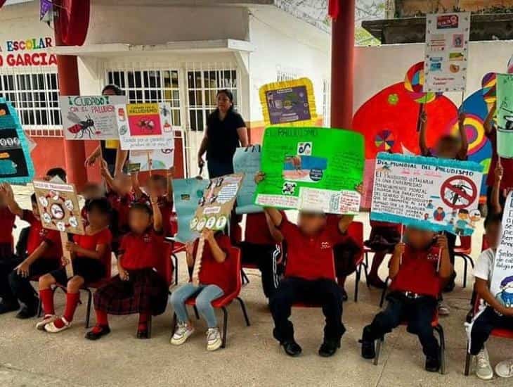 Niños de preescolar reciben plática sobre el paludismo en Ixhuatlan del Sureste