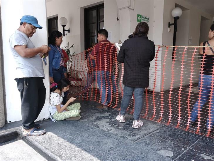 Amedrentan a manifestantes en el palacio municipal de Ixtac; reclaman llevan 1 año sin agua