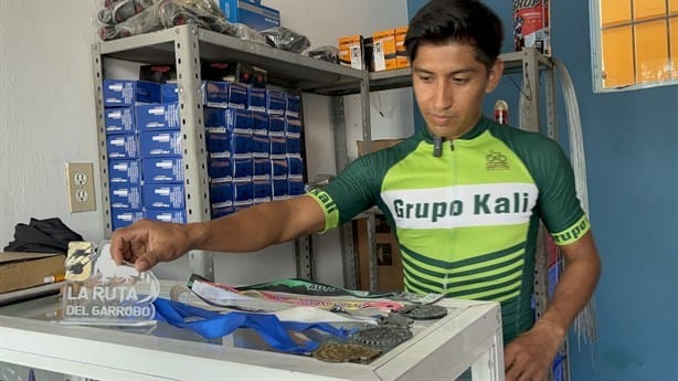 Minatitleco gana medalla en competencia de ciclismo en Oaxaca | VIDEO