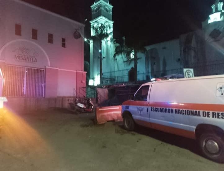 Mujer es agredida con arma blanca afuera de parroquia en Misantla 