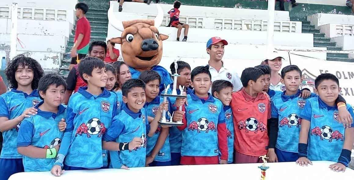 Nuevos monarcas en el Torneo Relámpago de Futbol Día del Niño