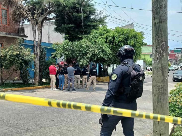 Ataque armado en Xalapa; violento asalto deja un muerto y un herido