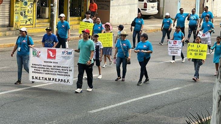 Más de 2 mil trabajadores marchan por el Día del Trabajo en Poza Rica