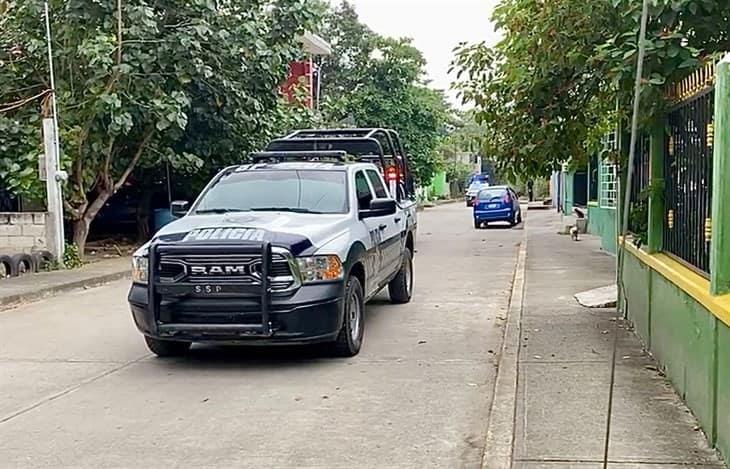 Presunto secuestro desata movilización policiaca en colonia de Tihuatlán