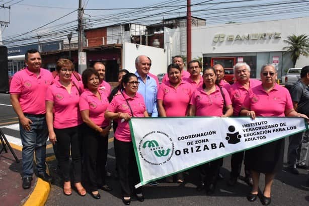 Con ofrenda floral, conmemoran el Día del Trabajo en Orizaba (+Video)