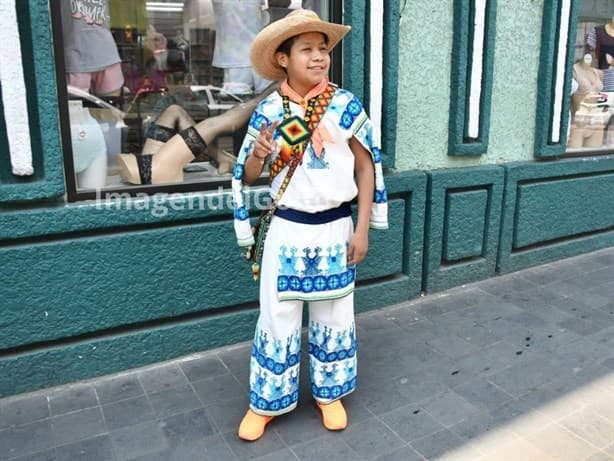 Al ritmo de nananana; Yuawi, niño de Movimiento Ciudadano, visita Xalapa