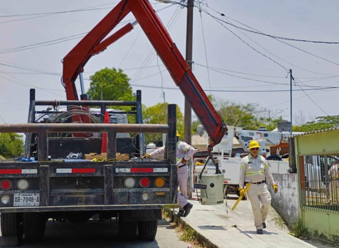 Colocan transformador en Moloacán tras retención de camioneta de CFE