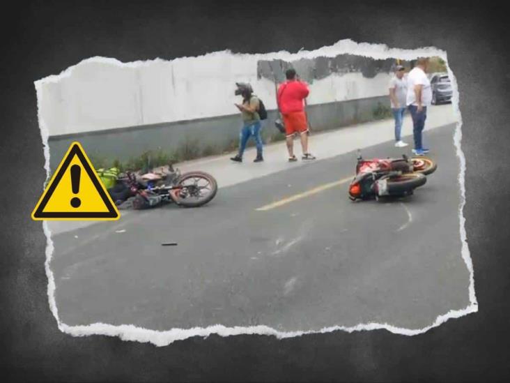 Violento accidente de motocicletas en Huiloapan; 2 heridos