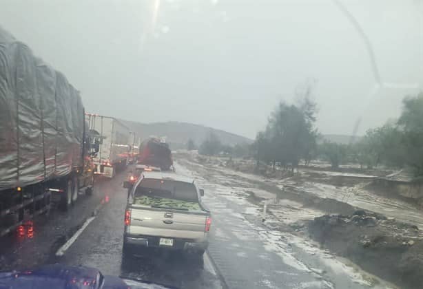 ¡Atento! Granizada provoca tráfico lento en la autopista Orizaba-Puebla