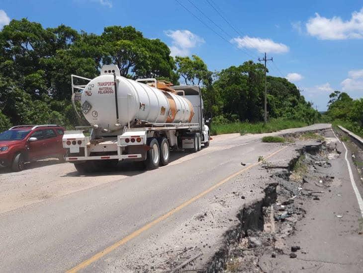 Abandonada la carretera Las Choapas-Cuichapa por parte de las autoridades