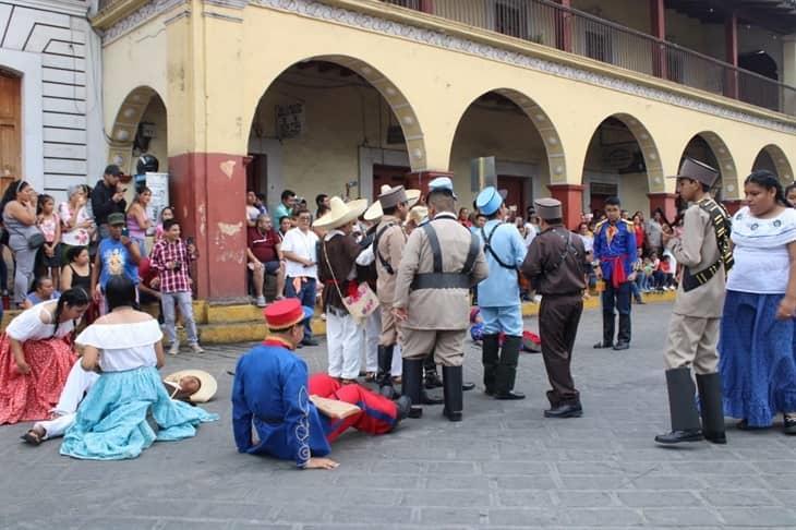 En Misantla, realizan desfile conmemorativo a la Batalla de Puebla 