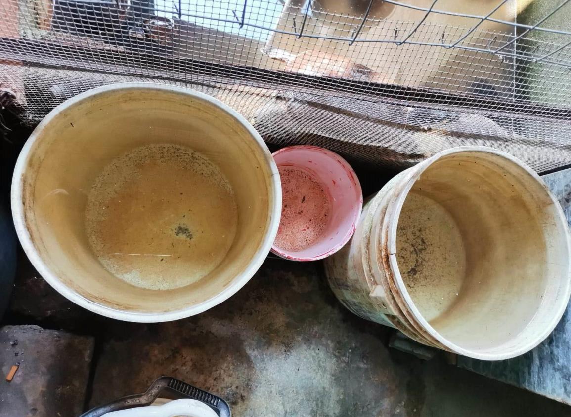 Reportan usuarios desabasto de agua en Ixhuatlán del Sureste