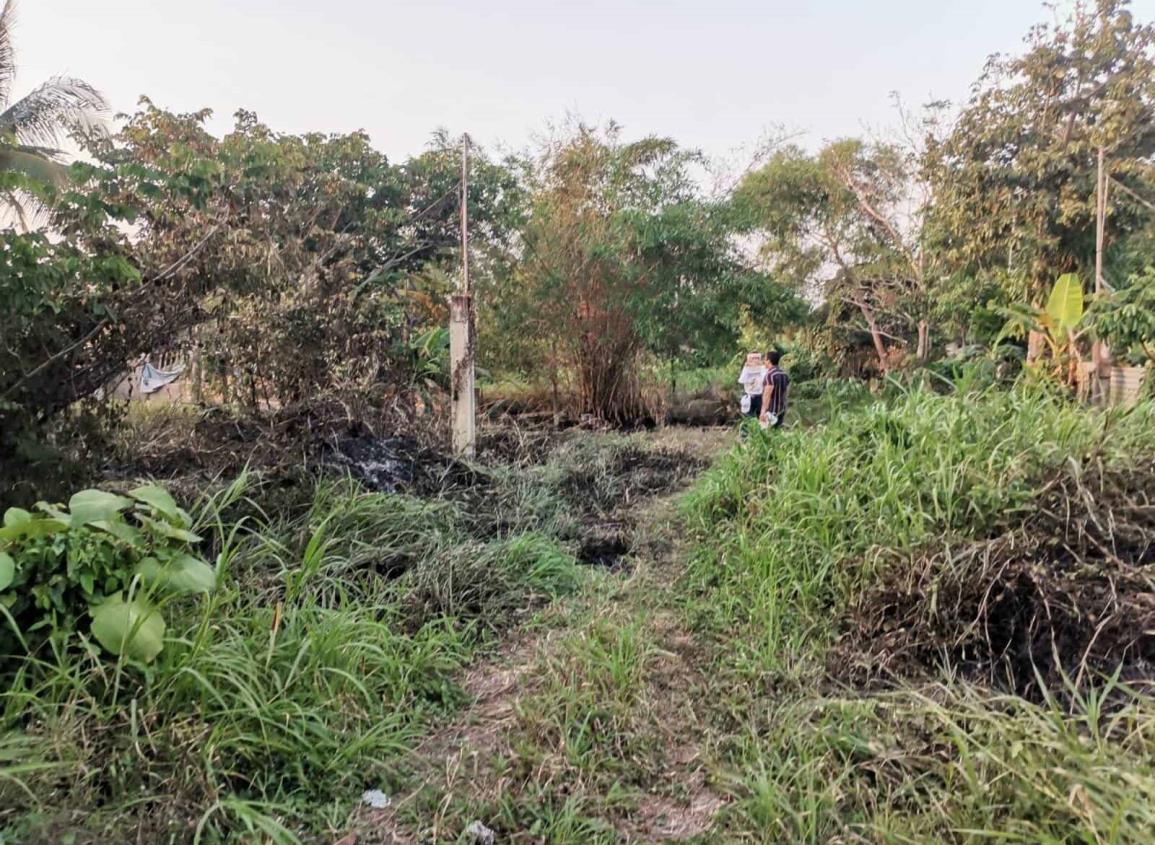 Pese a recomendaciones de Protección Civil continua quema de basura y pastizales en Nanchital