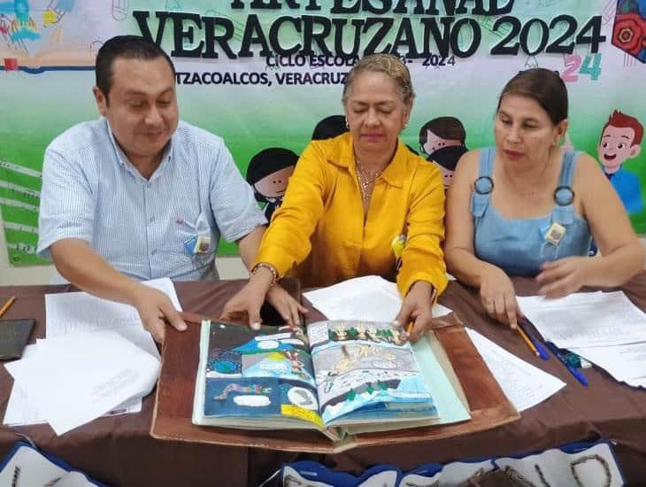 Participan escuelas de Coatzacoalcos en concurso del Libro Artesanal Veracruzano