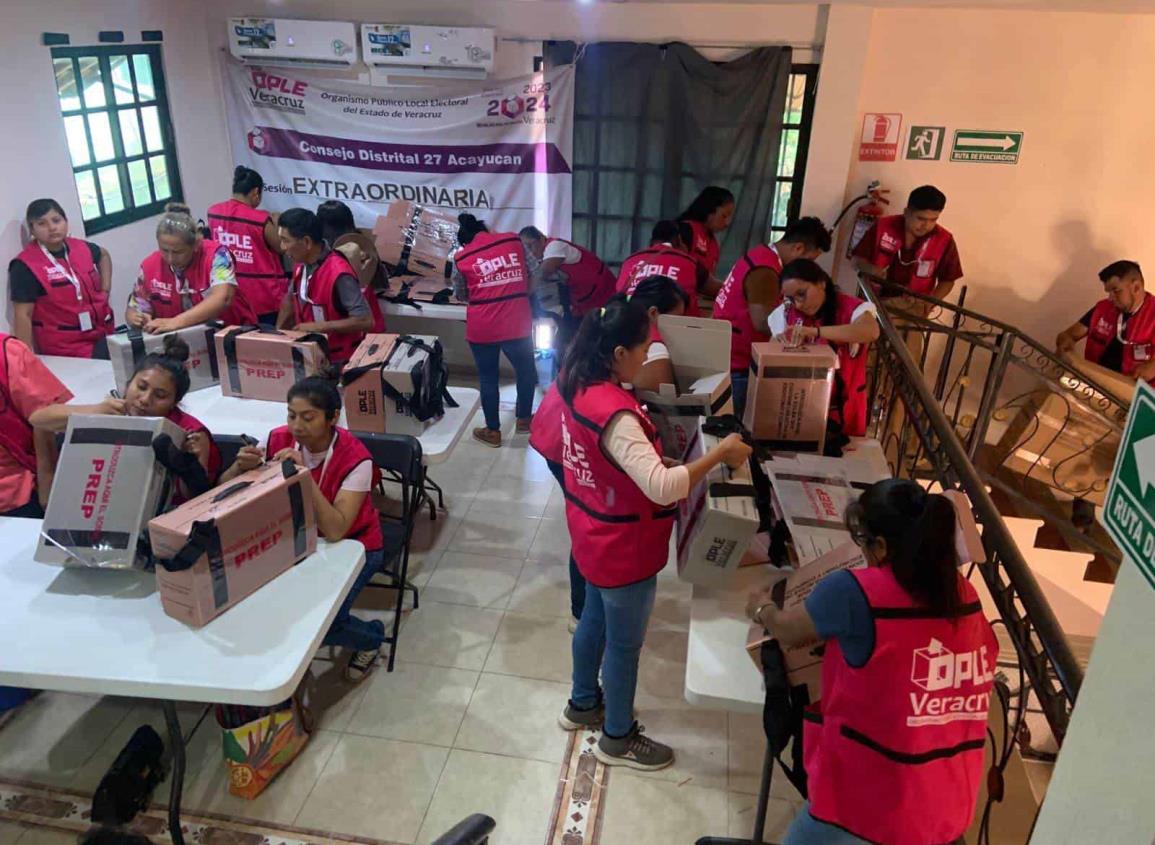 Arranca distribución de paquetería electoral en Acayucan