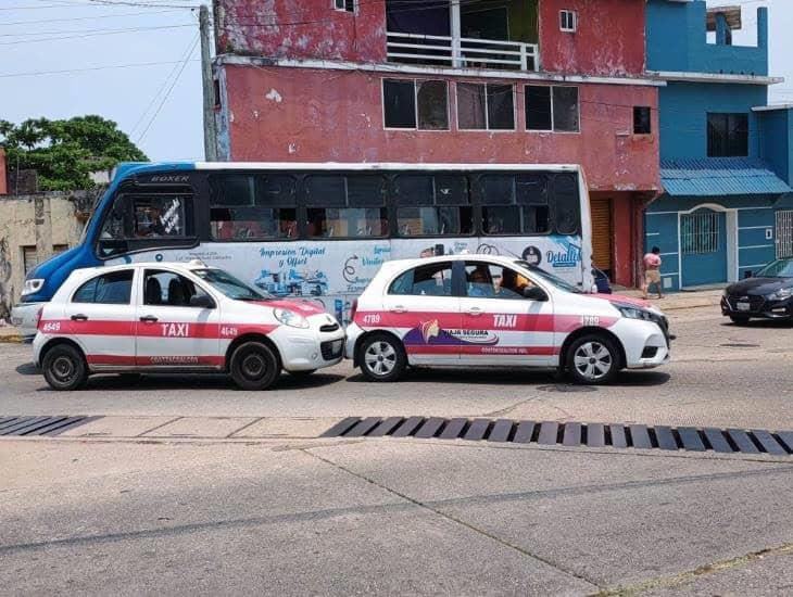 Chocan taxis en Coatzacoalcos