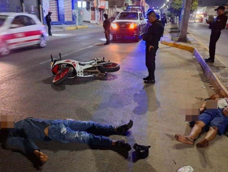 Presunta persecución policíaca en Minatitlán deja a dos motociclistas con lesiones