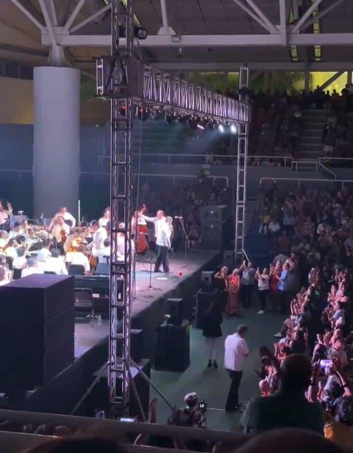 La Sonora Santanera derrocha talento junto con la Orquesta Sinfónica de Xalapa