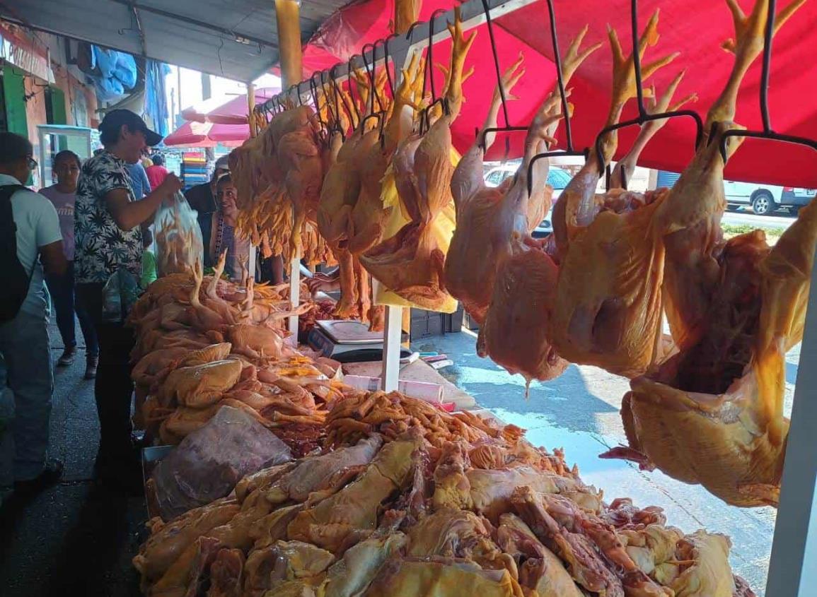 Intenso calor también incrementa precio del pollo en Coatzacoalcos, te decimos a cuánto está