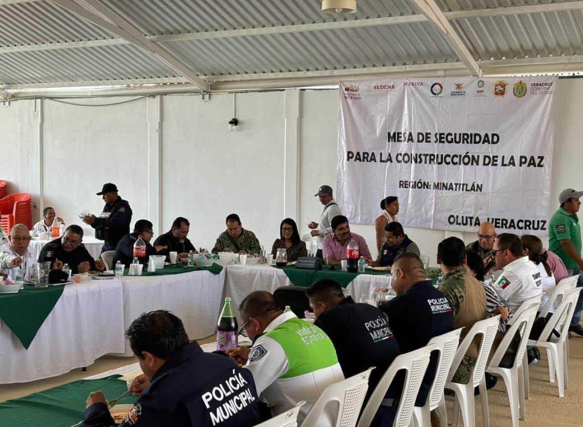 Sesionan mesa de seguridad regional en Oluta 