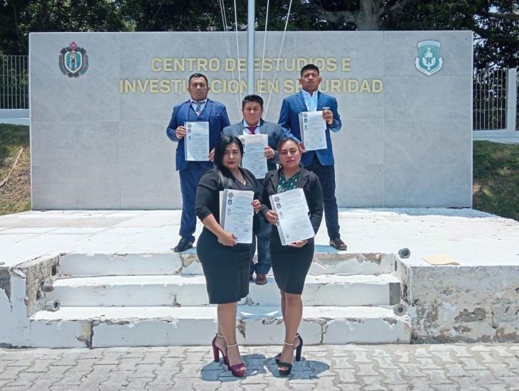Policias municipales de Minatitlán se graduan como Técnicos Universitarios en Seguridad Pública