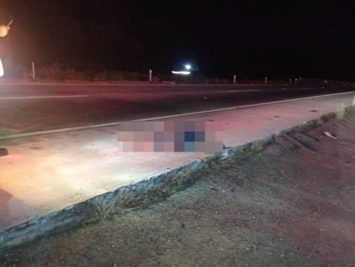 Fallece hombre tras ser atropellado en la autopista Cosoleacaque-La Tinaja | VIDEO