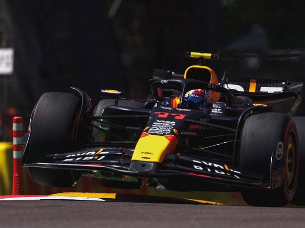 ¡Checo Pérez choca en la práctica libre 3! McLaren sorprende con un 1-2 en el GP de Emilia-Romaña