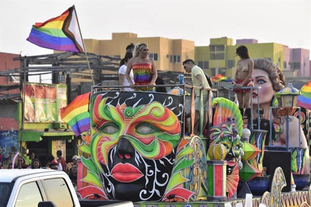 Encabeza Wendy Guevara marcha LGBT en Coatzacoalcos