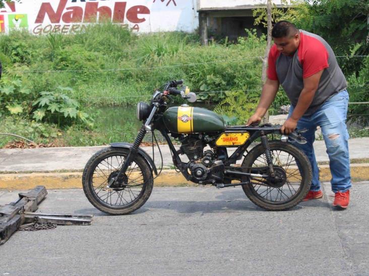 Motocicleta abandonada es detectada en barrio de Misantla