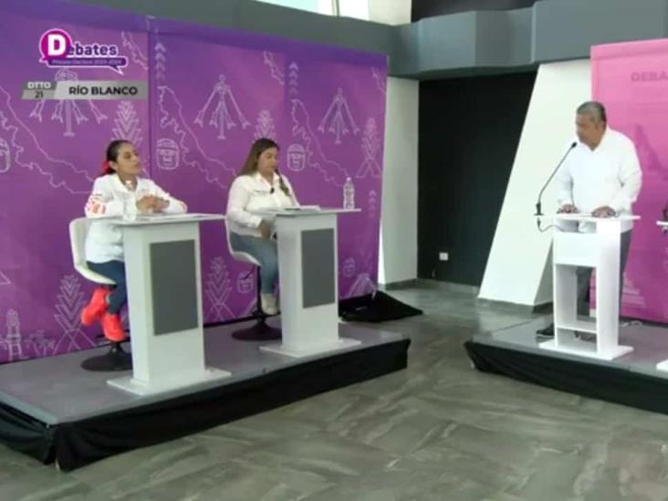 Con solo dos candidatas, realizan debate de aspirantes a la diputación local en Río Blanco