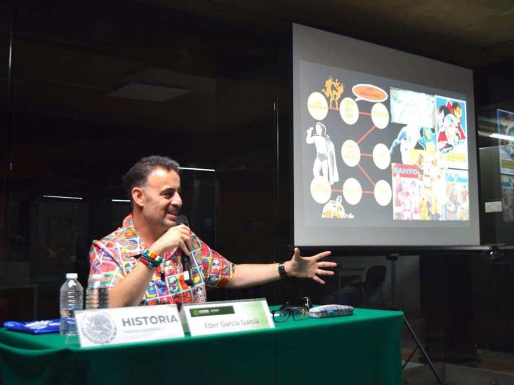 Académico veracruzano brinda conferencia en SLP sobre cine de lucha libre