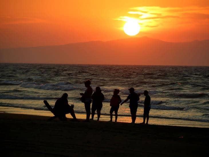 Sigue estas recomendaciones para resistir los días calurosos en Coatzacoalcos