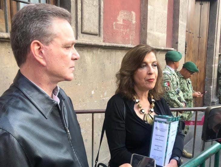 Diputada del PAN y Castagné intentan llevar a AMLO pruebas del presunto enriquecimiento ilícito de Rocío Nahle