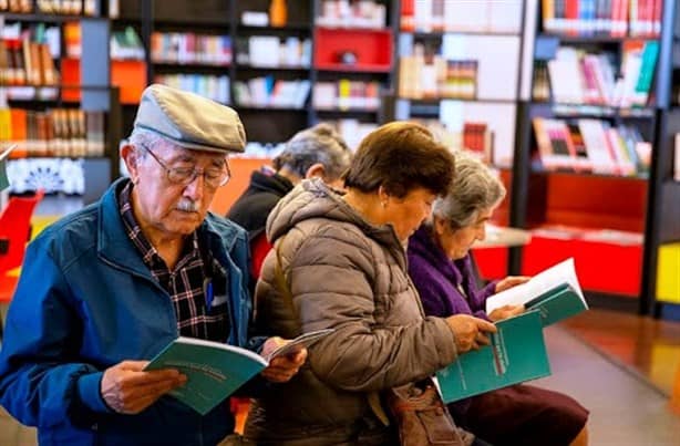 ¡Atención, adultos mayores! Abren inscripciones para círculo de lectura en Xalapa