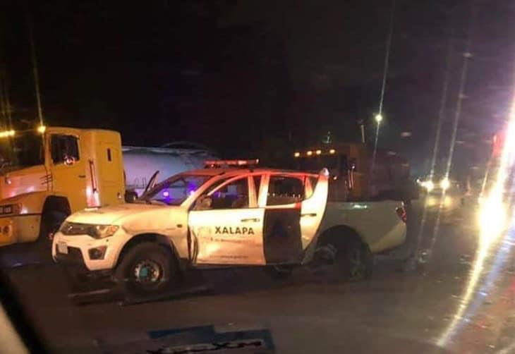 ¡Por borracho! automovilista choca contra camioneta de PC de Xalapa