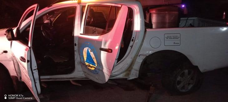 ¡Por borracho! automovilista choca contra camioneta de PC de Xalapa