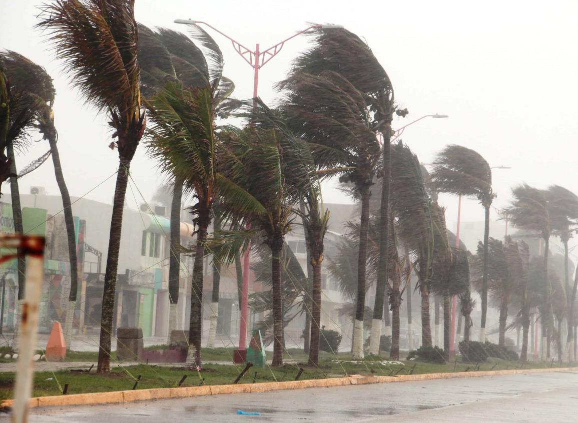Advierten tornados y tormentas en 8 estados ¿está incluido Veracruz?