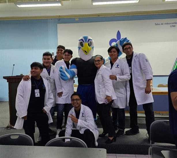 Estudiantes de la UV de Mina ganan segundo lugar nacional en Olimpiada de Farmacología